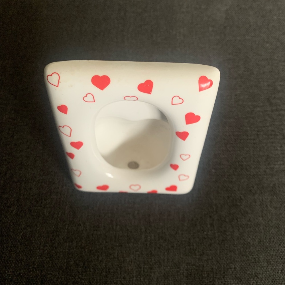A Russ Mini Hearts Ceramic Picture Frame 3” X 3.5”NWT